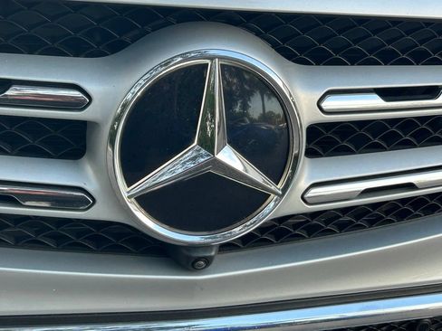 Used 2020 Mercedes-Benz GLC 300 image 18