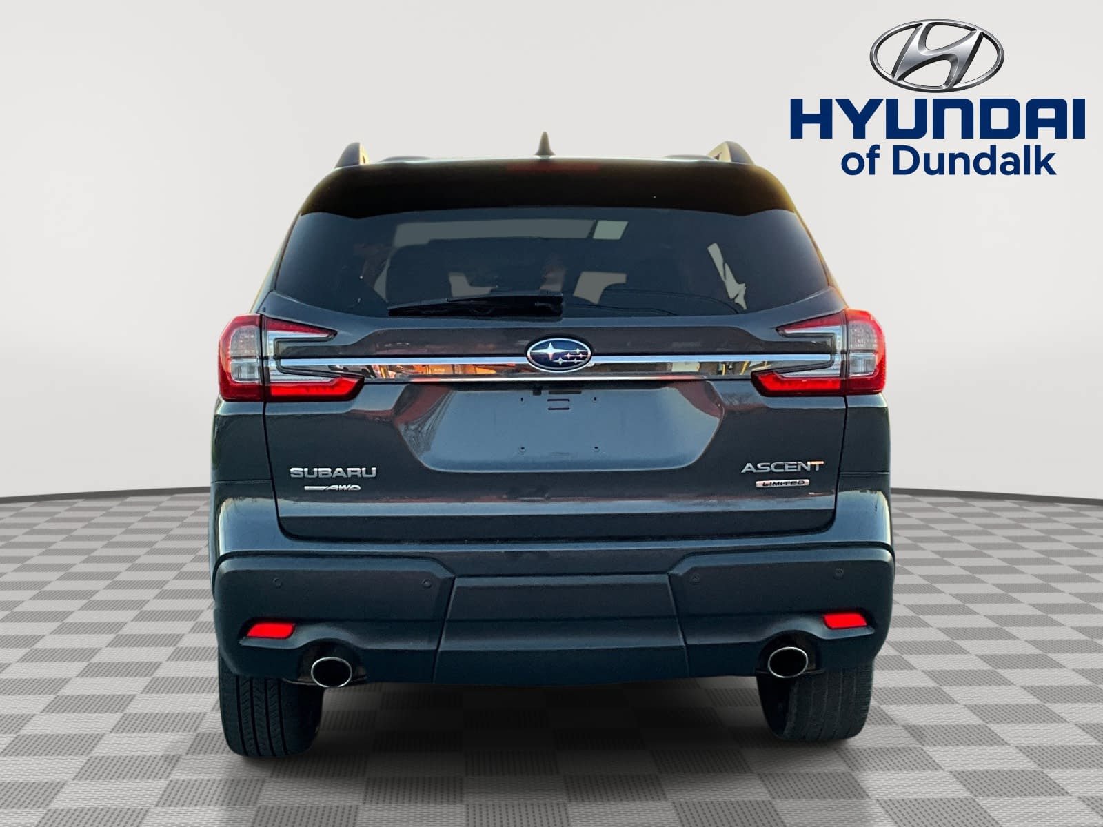 Used 2024 Subaru Ascent Limited w/ Technology Package AWD/4WD image 3