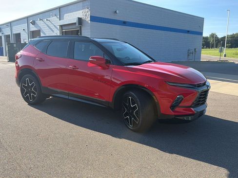 Used 2023 Chevrolet Blazer RS w/ Driver Confidence II Package FWD image 7