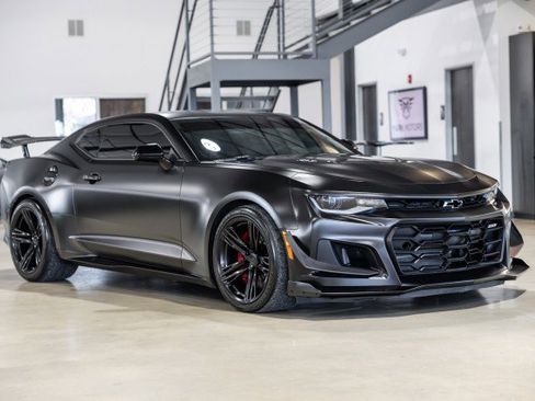 Used 2018 Chevrolet Camaro ZL1 image 8