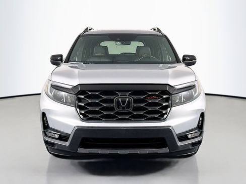 Certified 2022 Honda Passport TrailSport image 2