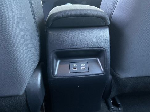 Used 2025 Toyota Corolla LE FWD image 14