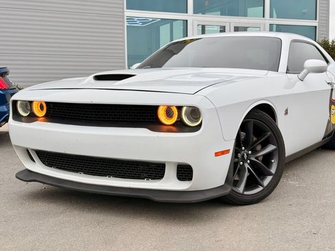 Used 2019 Dodge Challenger R/T Scat Pack RWD image 6