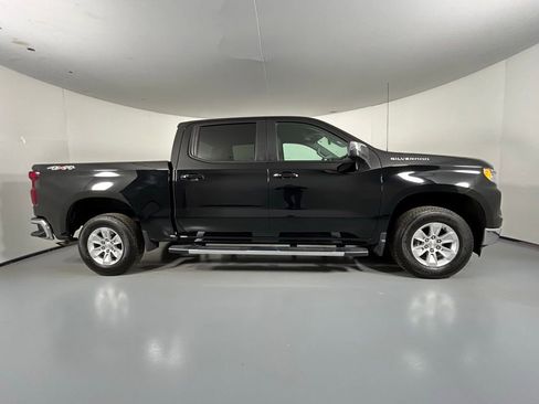 Used 2023 Chevrolet Silverado 1500 LT AWD/4WD image 8