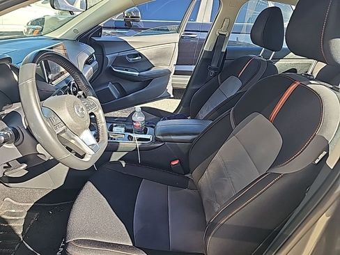 Used 2021 Nissan Sentra SR w/ Lighting Package image 4