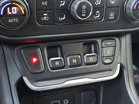 Used 2018 GMC Terrain SLE AWD/4WD image 21