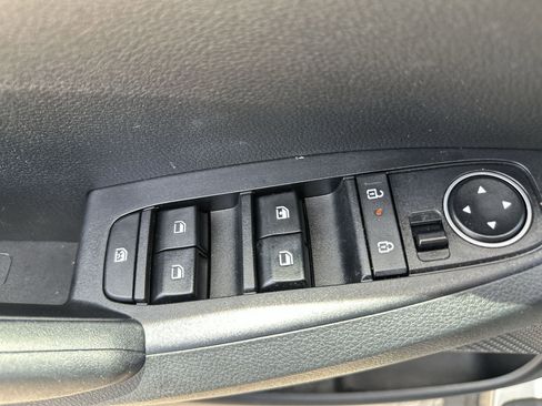 Certified 2024 Kia Seltos LX AWD/4WD image 15