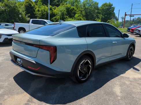 Certified 2025 Kia K4 EX FWD image 5