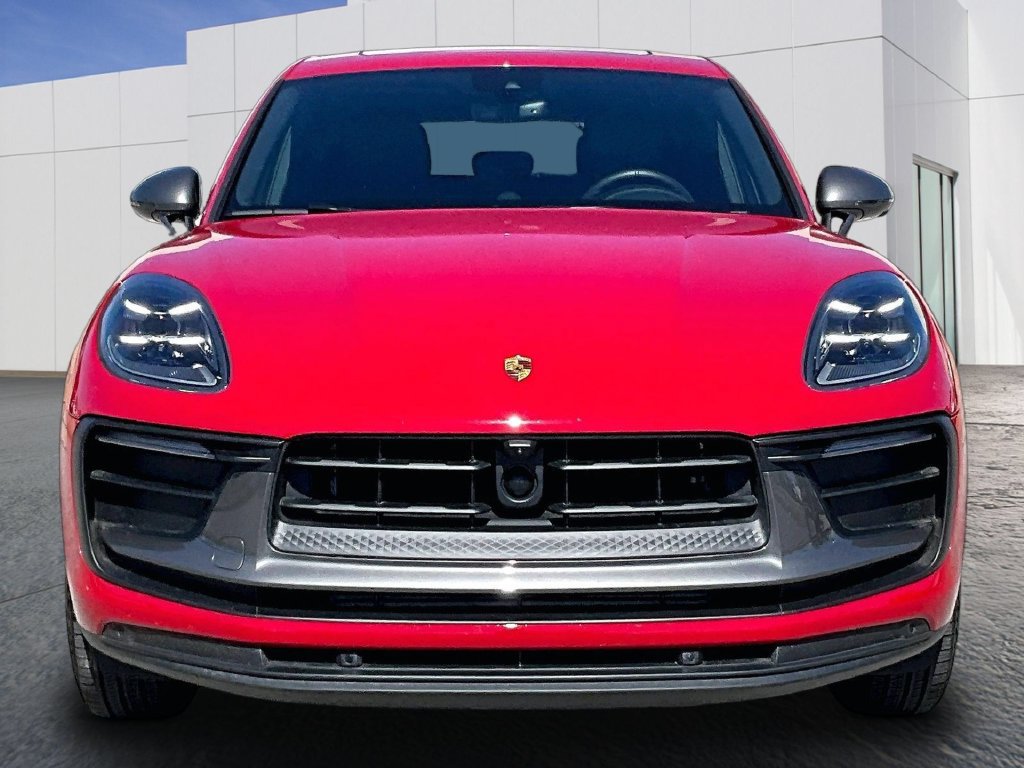 Certified 2026 Porsche Macan AWD/4WD image 10