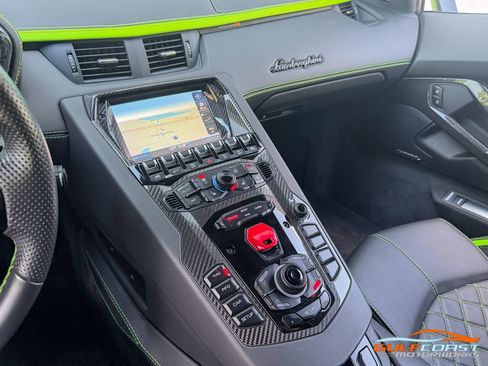Used 2018 Lamborghini Aventador S AWD/4WD image 18