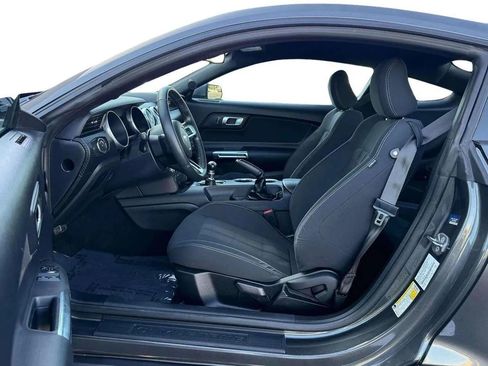 Used 2019 Ford Mustang Coupe image 11