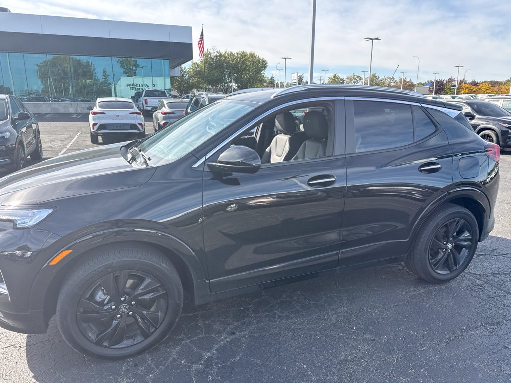 Used 2024 Buick Encore GX Sport Touring w/ Comfort Package AWD/4WD image 3