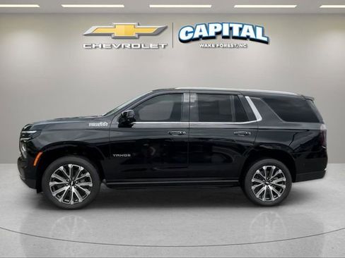 Used 2025 Chevrolet Tahoe High Country AWD/4WD image 2