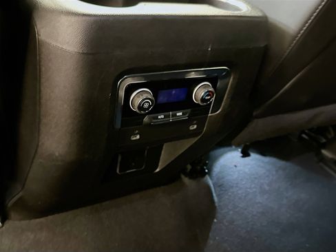 Used 2024 Chevrolet Tahoe LT image 28