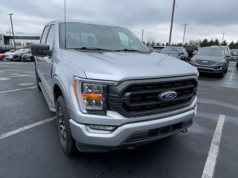Used 2022 Ford F150 XLT w/ Equipment Group 302A High AWD/4WD image 4