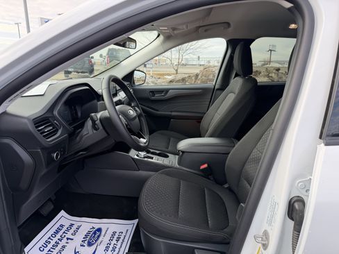 New 2025 Ford Escape Active w/ Cold Weather Package image 18