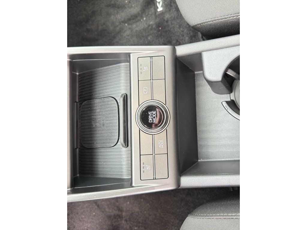 Used 2025 Hyundai Kona SEL FWD image 22