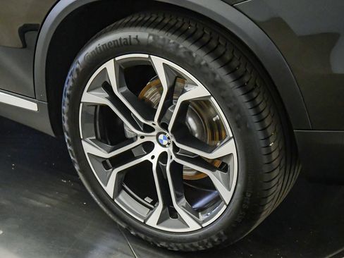 Used 2026 BMW X5 xDrive40i w/ Premium Package AWD/4WD image 11