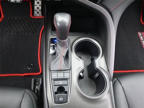 Used 2024 Toyota Camry image 9