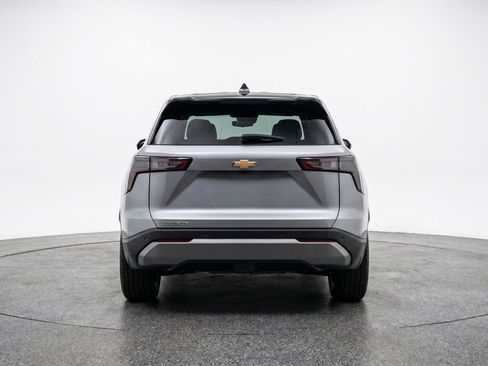 Used 2025 Chevrolet Equinox LT FWD image 7