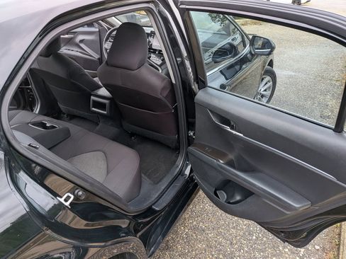 Used 2021 Toyota Camry LE FWD image 28