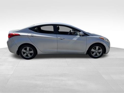 Used 2013 Hyundai Elantra GLS w/ Preferred Pkg FWD image 6