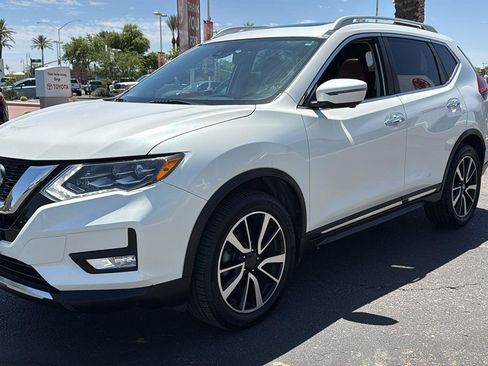 Used 2018 Nissan Rogue SL w/ Premium Package AWD/4WD image 3