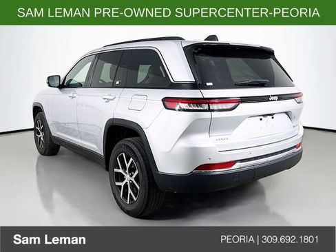 Used 2024 Jeep Grand Cherokee Limited image 5