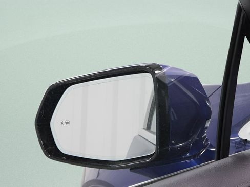 Used 2025 Cadillac XT5 Premium Luxury image 25