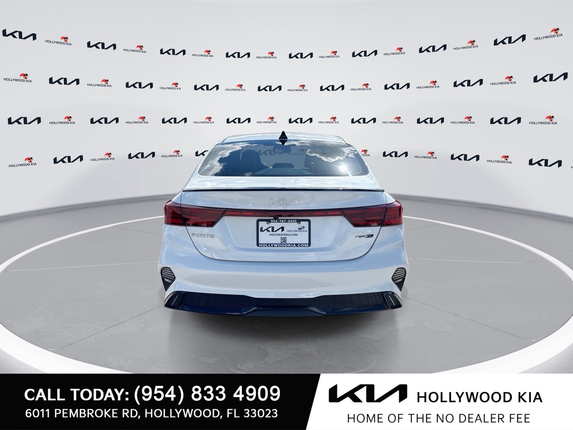 Used 2024 Kia Forte GT-Line w/ GT-Line Premium Package FWD image 7