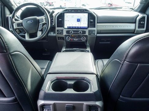 Used 2022 Ford F350 Lariat w/ Lariat Ultimate Package image 4