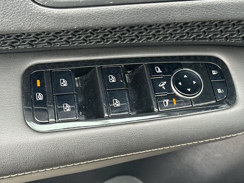 Certified 2024 Nissan Ariya AWD image 12
