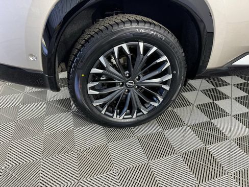 Used 2025 Nissan Rogue Platinum AWD/4WD image 39