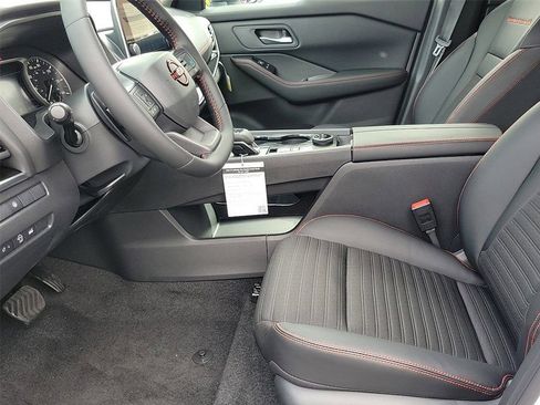 New 2026 Nissan Rogue SV w/ Rock Creek Premium Package AWD/4WD image 18