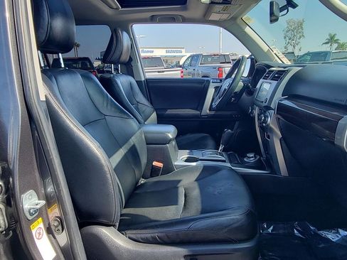 Used 2015 Toyota 4Runner Limited w/ Convenience Package AWD/4WD image 27