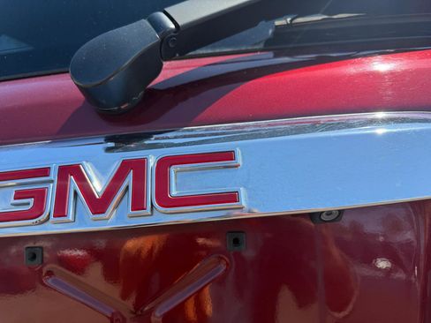 Used 2017 GMC Acadia Limited SLT image 12