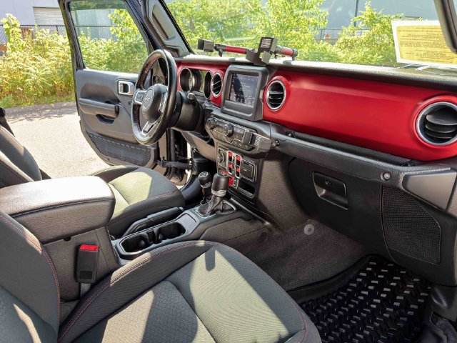 Used 2020 Jeep Gladiator Rubicon w/ LED Lighting Group AWD/4WD image 27