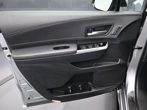 Certified 2025 Toyota Sienna Limited AWD/4WD image 13