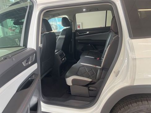 New 2026 Volkswagen Atlas Peak Edition image 21