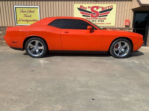 Used 2009 Dodge Challenger R/T image 6