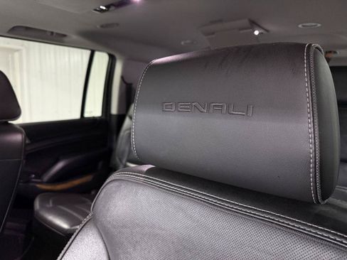 Used 2020 GMC Yukon XL Denali w/ Open Road Package AWD/4WD image 15