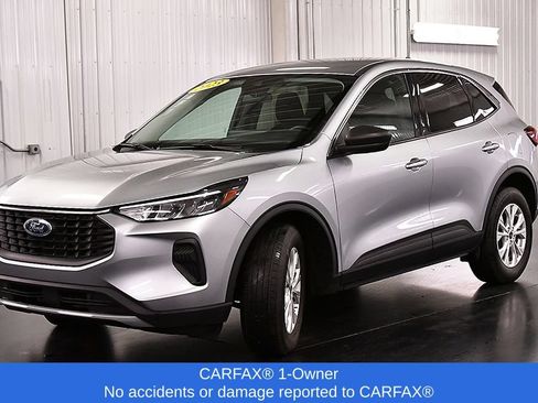 Used 2023 Ford Escape Active w/ Tech Pack #1 AWD/4WD image 3