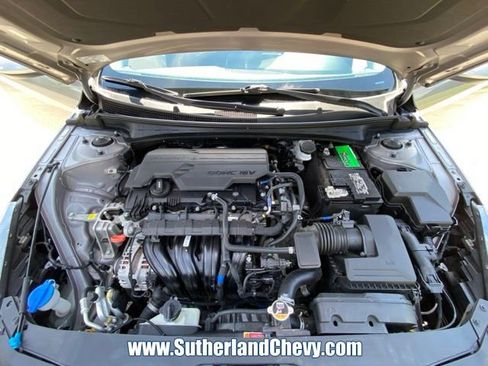 Used 2023 Hyundai Elantra SE FWD image 36