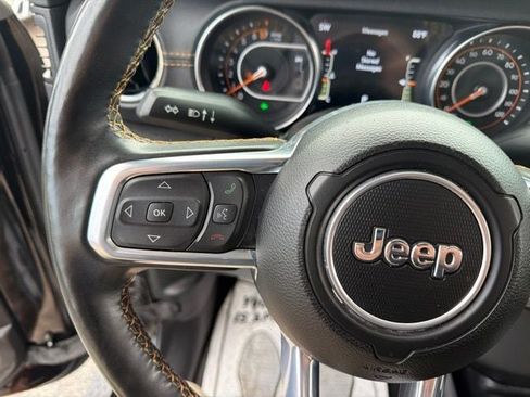 Used 2022 Jeep Gladiator Overland AWD/4WD image 11