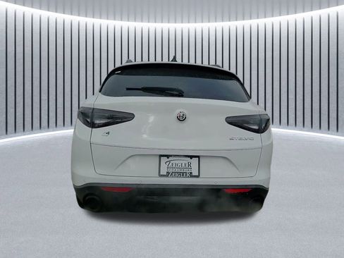 New 2025 Alfa Romeo Stelvio Sprint image 11