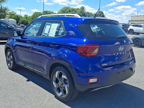 Used 2025 Hyundai Venue SEL FWD image 7