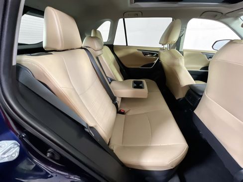 Used 2019 Toyota RAV4 Limited image 27