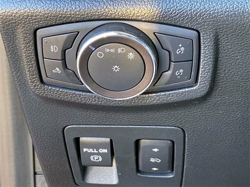 Used 2019 Ford F150 Lariat w/ Equipment Group 502A Luxury image 23