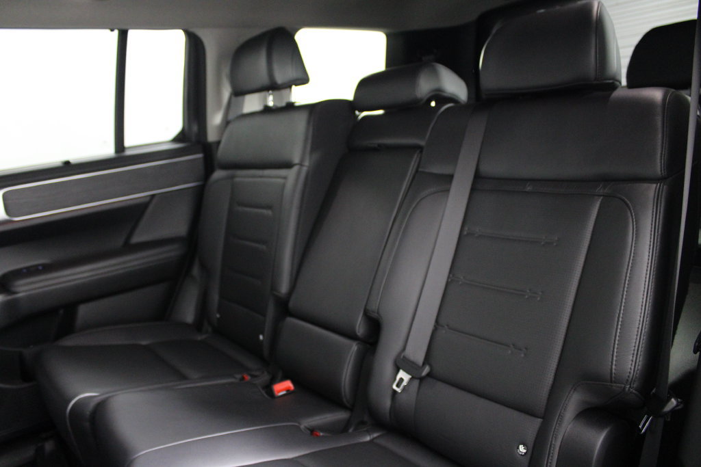 Certified 2024 Hyundai Santa Fe Limited FWD image 21