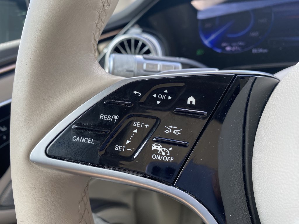 Certified 2024 Mercedes-Benz EQS 580 4MATIC SUV image 11